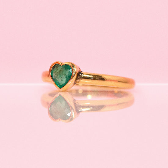 14ct Gold 0.44ct Emerald Heart Shaped Ring