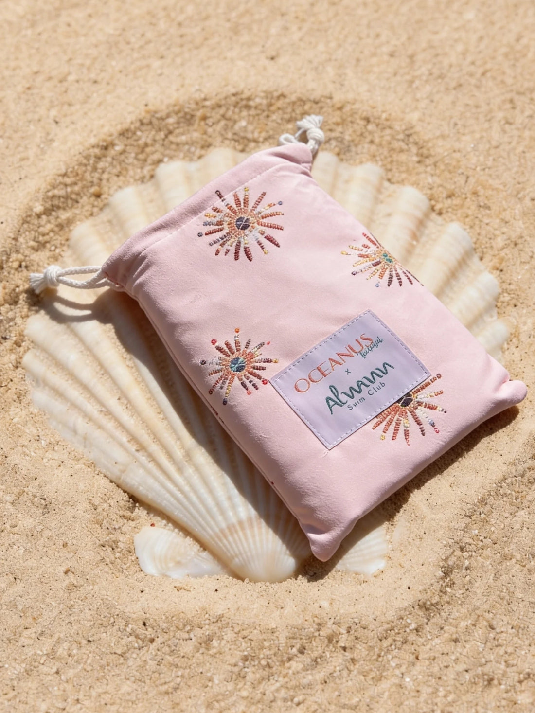 Oceanus x Alwann Callie Double-Sided White & Pink Luxe Towel