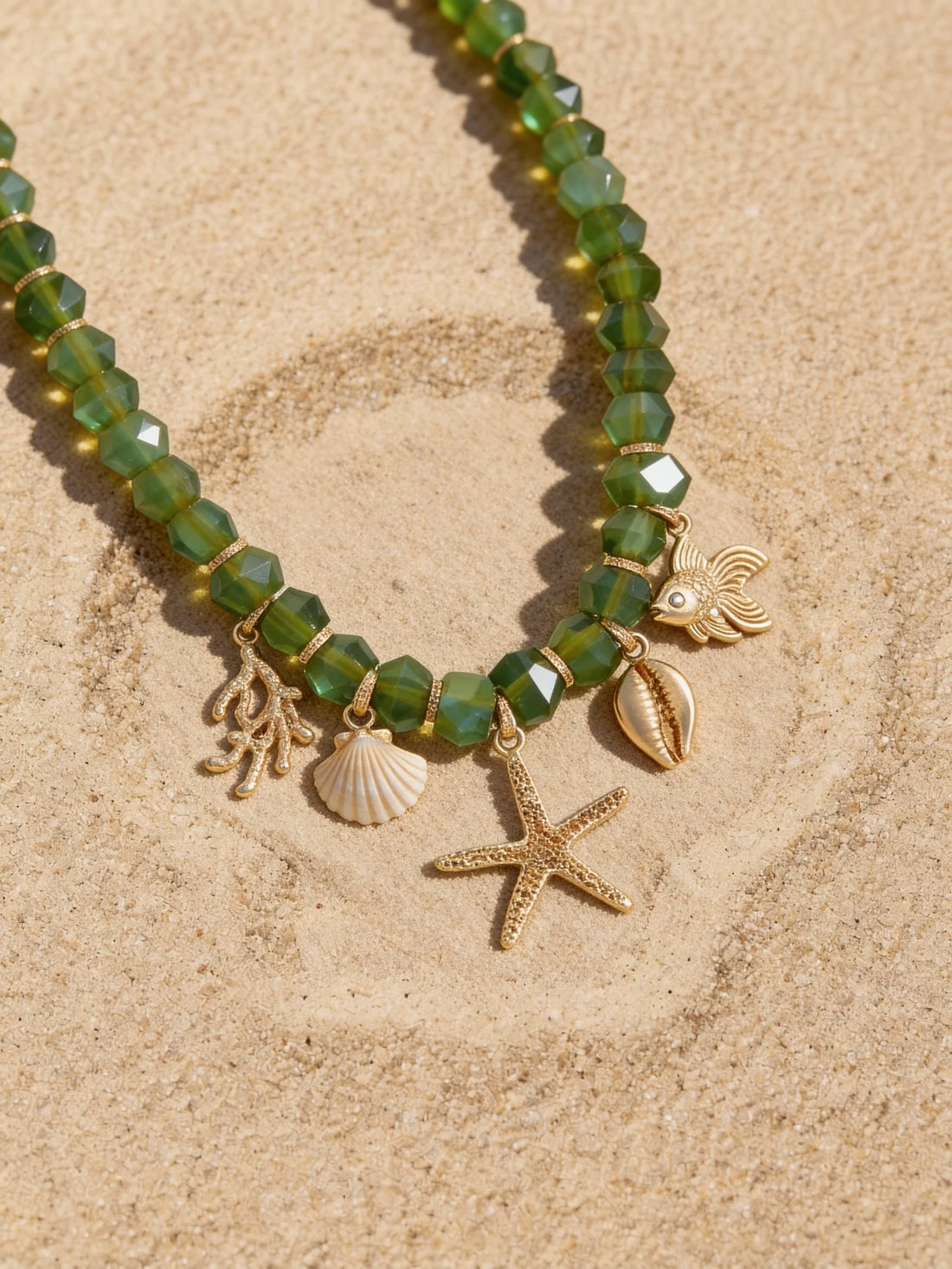 Meretrix Necklace in Green