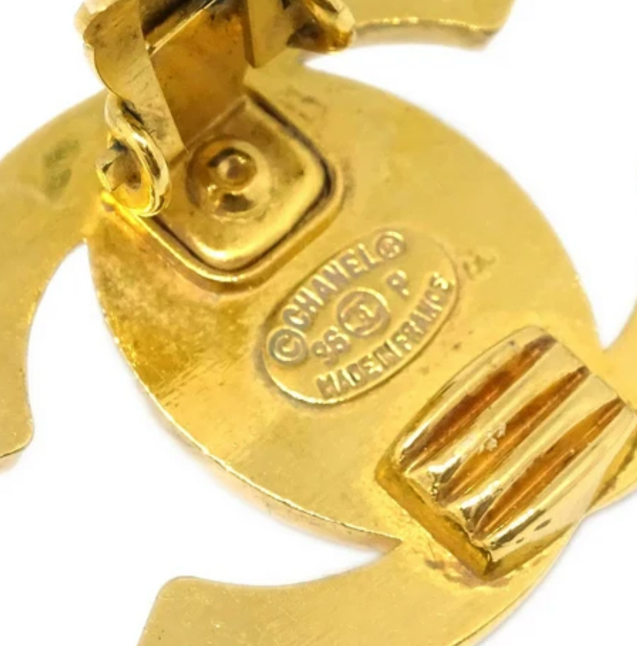 Chanel CC Turnlock Clip-On Earrings Gold Large