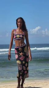 A 360 degree view of New York Hand-Embroidered dress